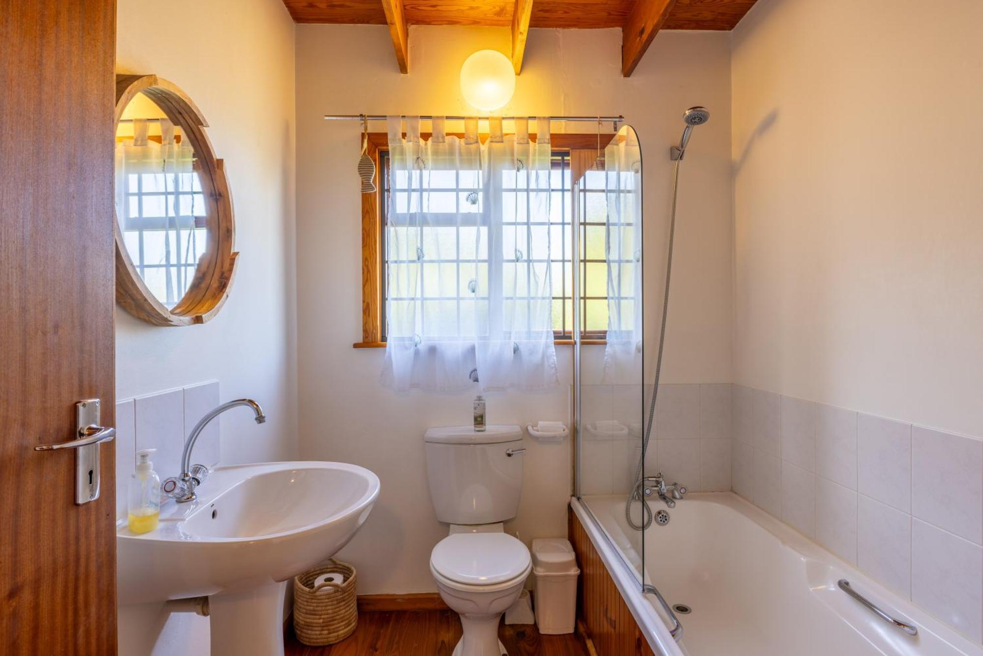 Lark House, Peaceful Mountain Home With Ocean Views And Power Backup Cape Town Bagian luar foto